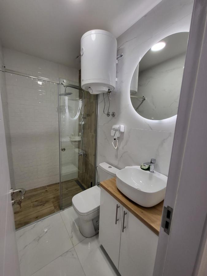 Harmony Suites Sajmiste Luaran gambar