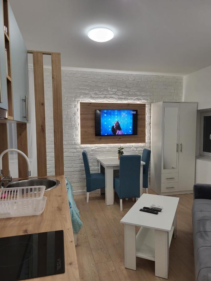 Harmony Suites Sajmiste Luaran gambar