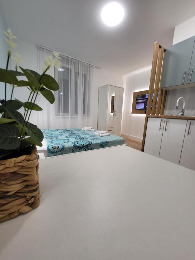 Harmony Suites Sajmiste Luaran gambar