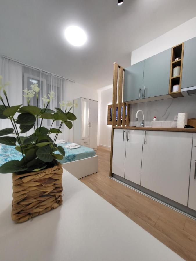 Harmony Suites Sajmiste Luaran gambar