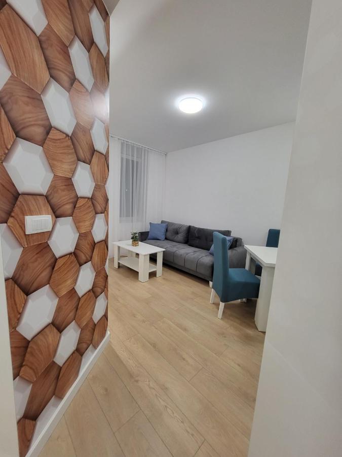 Harmony Suites Sajmiste Luaran gambar